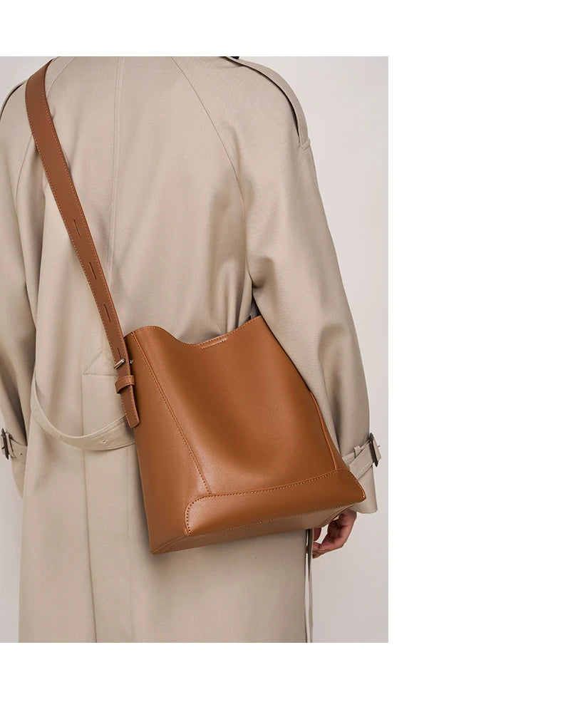 Hifashion Trendy Cow Genuine Leather Bucket Shoulder Bags For Women 2025 Luxury Designer Shopping Work Crossbody Ladies Handbags